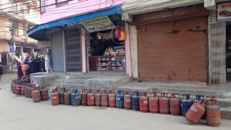 भोलिदेखि आधा सिलिन्डर ग्यास मात्र बिक्री हुने