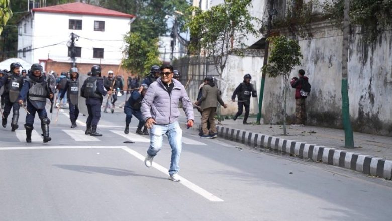 काठमाडौंमा ओली पक्राउ विरोध: ७ प्रदर्शनकारी पक्राउ