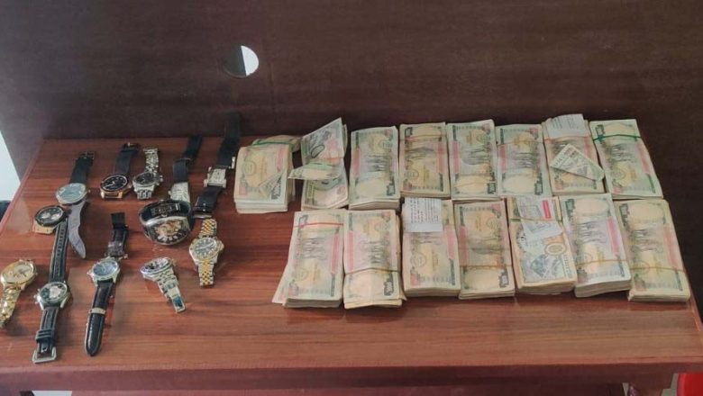 भारतबाट चोरी गरी नेपाल ल्याइएको दुई करोडभन्दा बढीका बहुमूल्य सामान बरामद