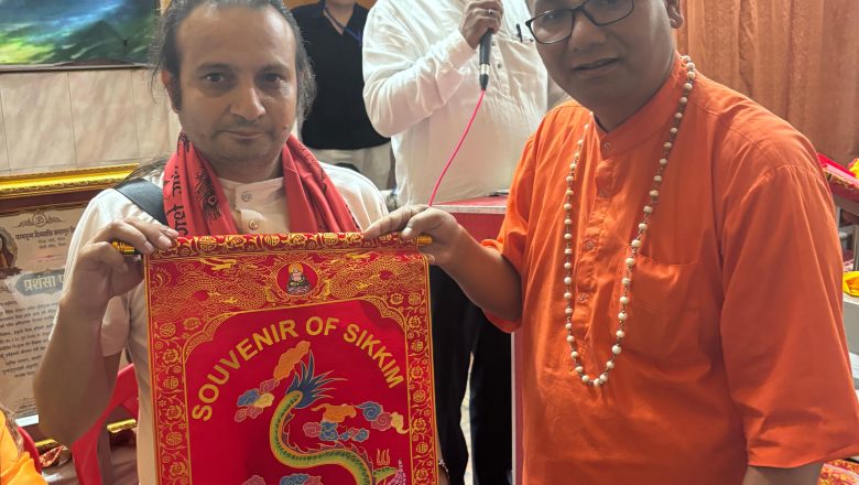 सनातन सिन्दूर अभियानका केन्द्रीय संयोजक यबराज आचार्य सिक्किममा भव्य सम्मानित