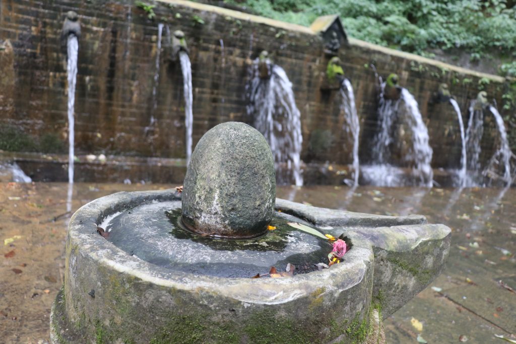 भगवान् शिवले त्रिशूल गोप्दा फुट्यो सातधारा